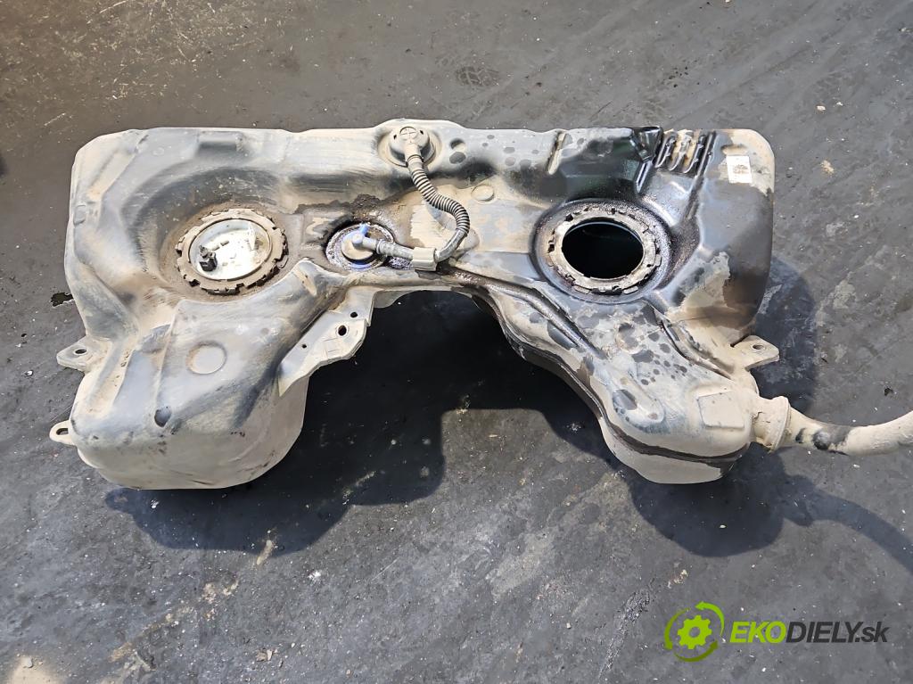 Vw Tiguan I 2007-2016 2.0d 140 HP manual 103 kW 1968 cm3 5- Nádrž: palivo 5N0201085K (Palivová nádrž)