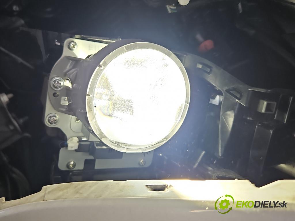 Lexus NX I 2014-2021 2.0 T 238hp automatic 175 kW 1998 cm3 5- čočka reflektor: pravé části 