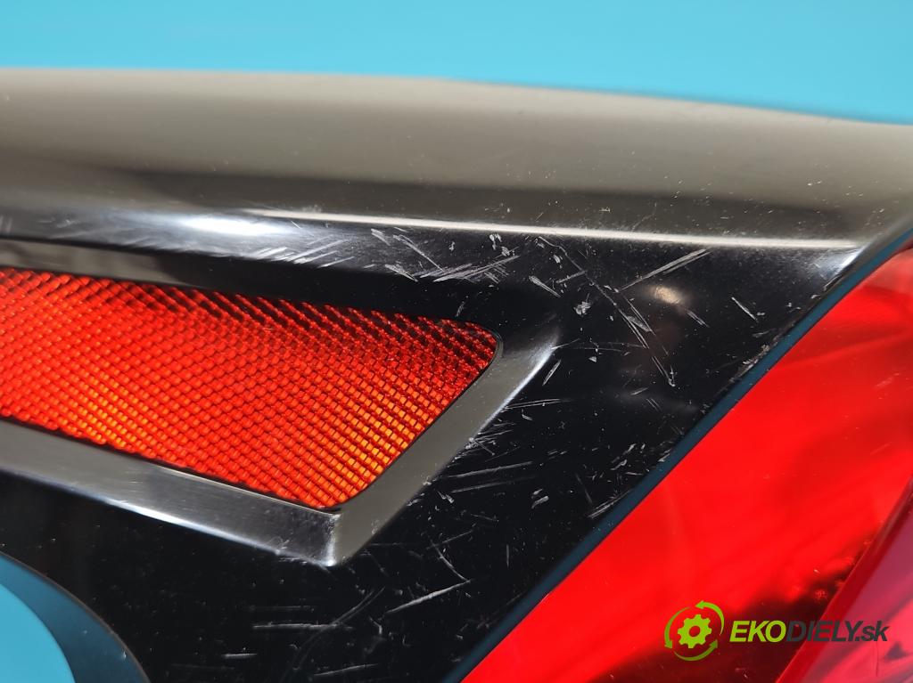 Lexus NX I 2014-2021 2.0 T 238hp automatic 175 kW 1998 cm3 5- světlo zadní levé (Klika dveří ostatní)