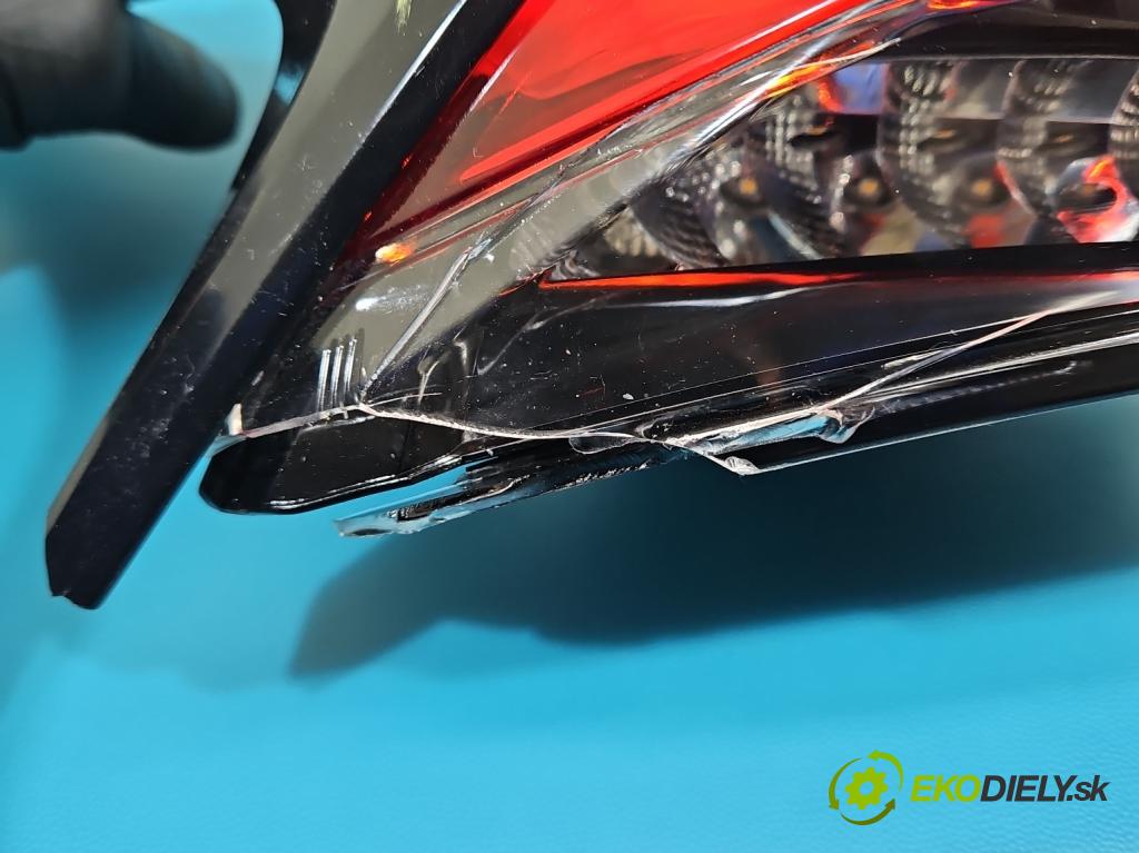 Lexus NX I 2014-2021 2.0 T 238hp automatic 175 kW 1998 cm3 5- světlo zadní levé (Klika dveří ostatní)