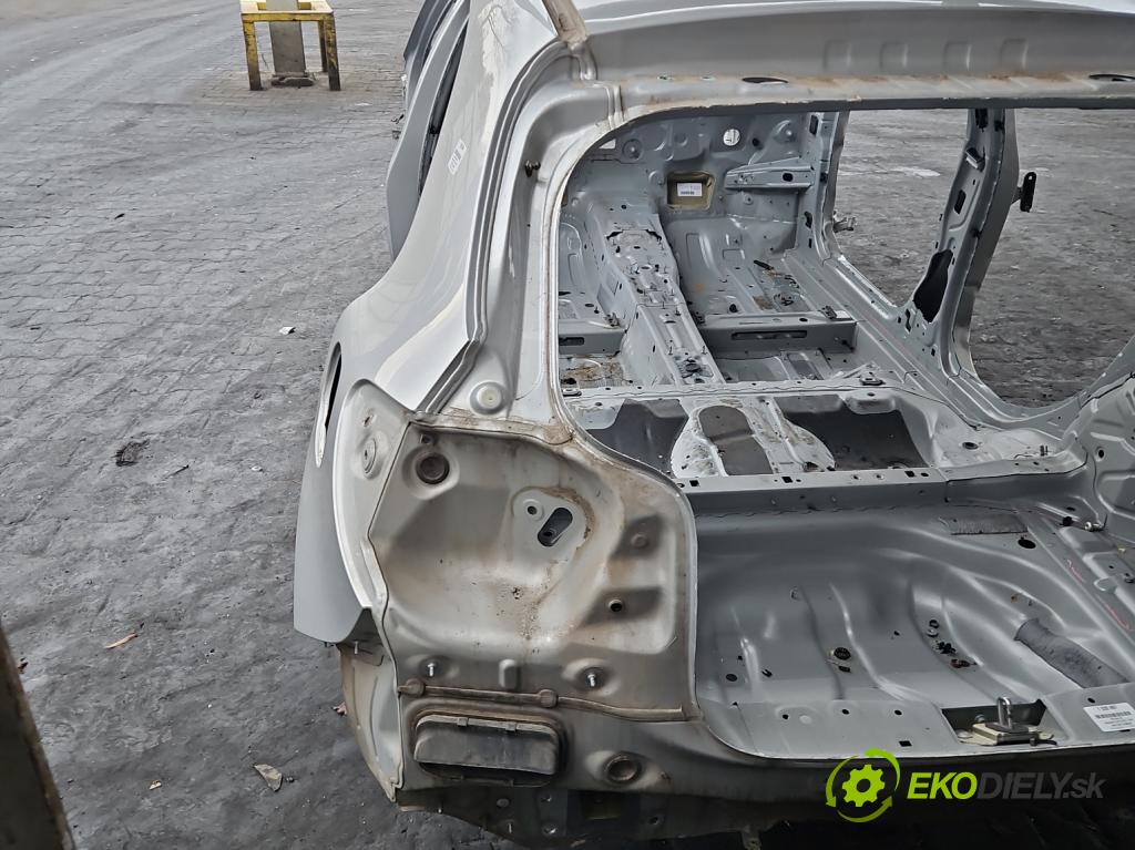 Mercedes A W176 2012-2018 1.5 CDI (607951) 109 hp manual 80 kW 1461 cm3 5- blatnik zadní levý