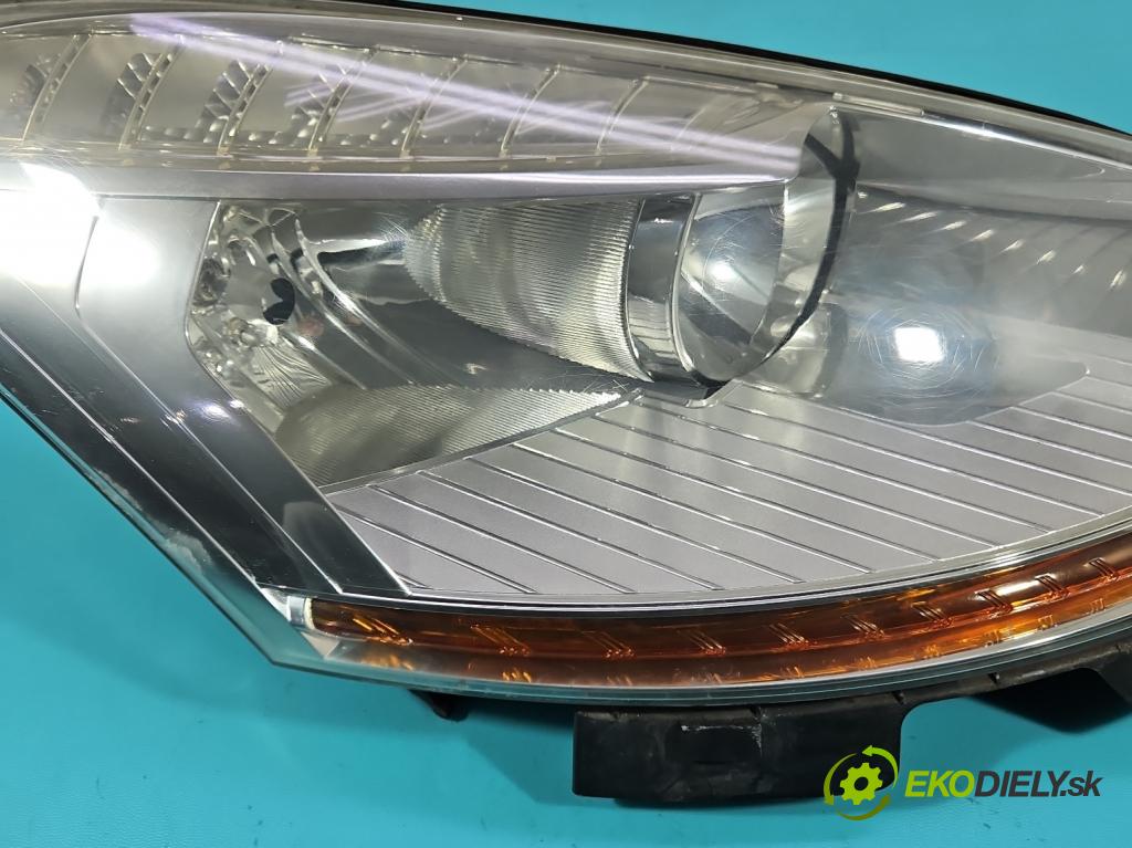 Citroen C4 Picasso I 2006-2013 1.8 16V 125 HP manual 92 kW 1749 cm3 5- Reflektor: pravý  (Svetlo predné pravé)