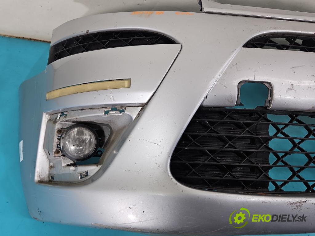 Citroen C4 Picasso I 2006-2013 1.8 16V 125 hp manual 92 kW 1749 cm3 5- nárazník přední  (Klika dveří ostatní)