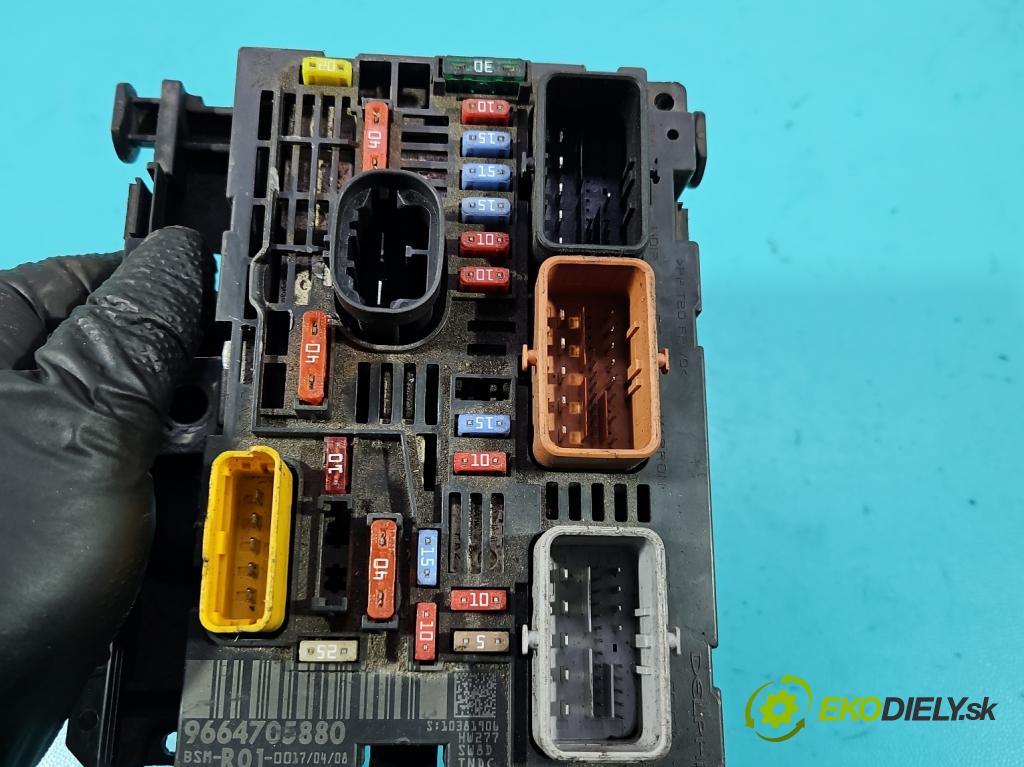 Citroen C4 Picasso I 2006-2013 1.8 16V 125 HP manual 92 kW 1749 cm3 5- riadiaca jednotka komfortu 9664705880