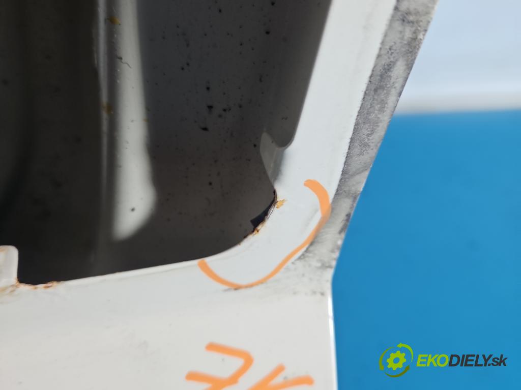 Mercedes E W211 2002-2009 2.2 cdi 136hp automatic 100 kW 2148 cm3 5- zadní kufrové dveře  (Zadní kapota (kufr))