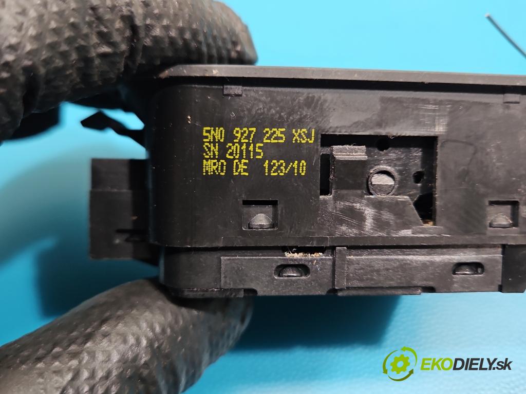 Vw Tiguan I 2007-2016 2.0d 140 HP manual 103 kW 1968 cm3 5- prepínač brzda: ručný 5N0927225 (Prepínacie páčky pod volantom)