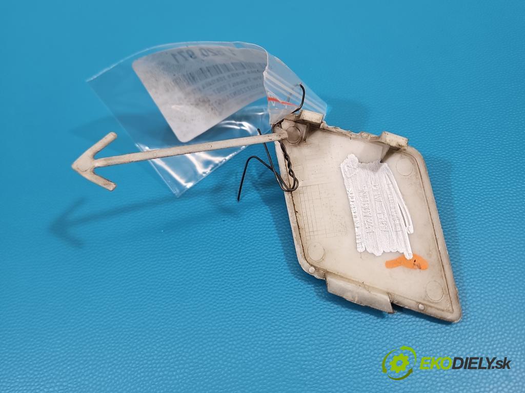 Vw Tiguan I 2007-2016 2.0d 140 hp manual 103 kW 1968 cm3 5- Zaślepka: mřížka: nárazníku pravé 5N0807241