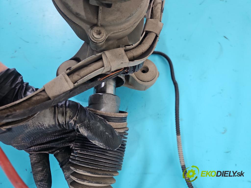 Vw Tiguan I 2007-2016 2.0d 140 HP manual 103 kW 1968 cm3 5- Ozubené kolo: volant 5N1423050P