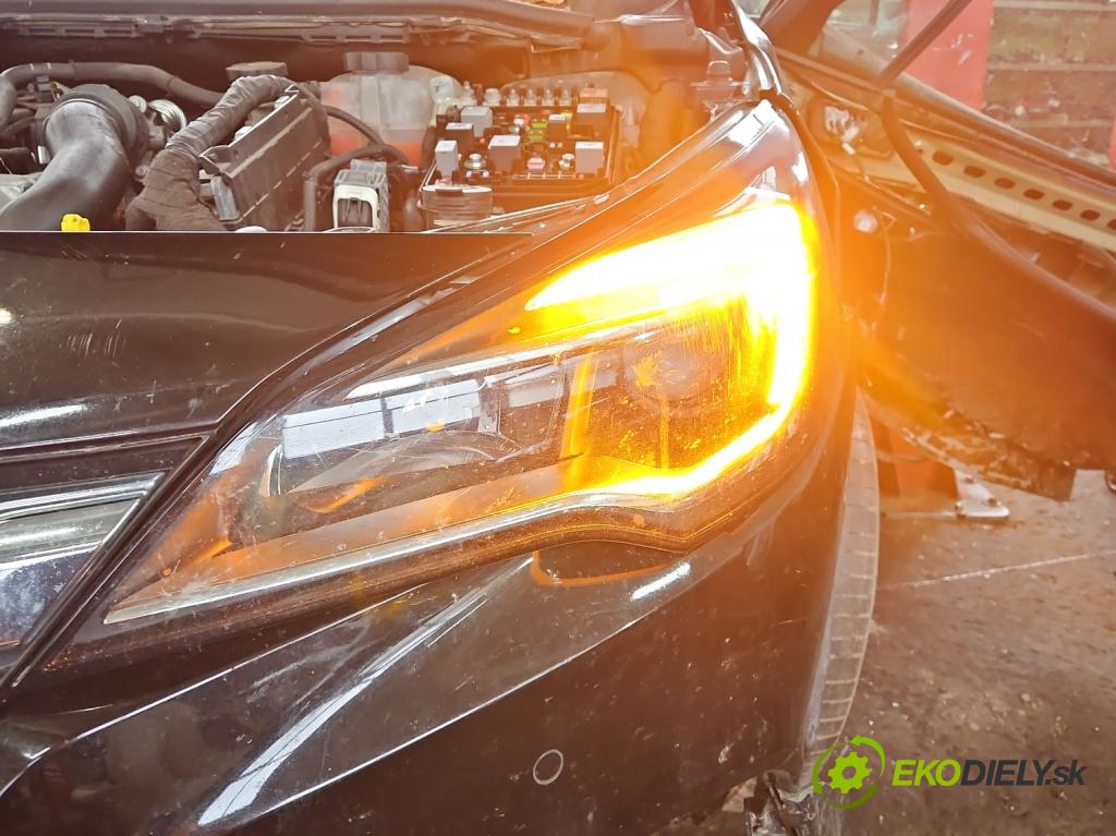 Opel Astra V  2015-2022 1.6 CDTI 110 hp manual 81 kW 1598 cm3 5- světlo levý 39077800 (Klika dveří ostatní)
