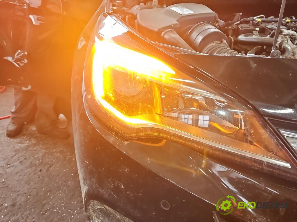 Opel Astra V  2015-2022 1.6 CDTI 110 HP manual 81 kW 1598 cm3 5- Reflektor: pravý 39077801 (Svetlo predné pravé)