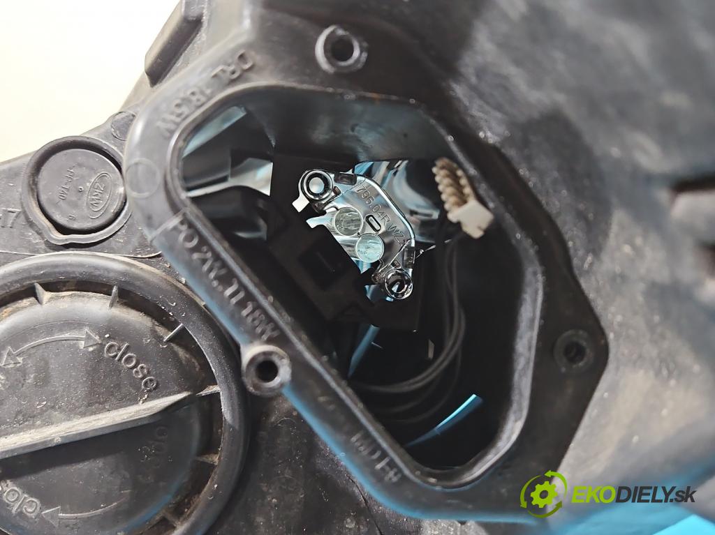 Opel Astra V  2015-2022 1.6 CDTI 110 HP manual 81 kW 1598 cm3 5- Reflektor: pravý 39077801 (Svetlo predné pravé)