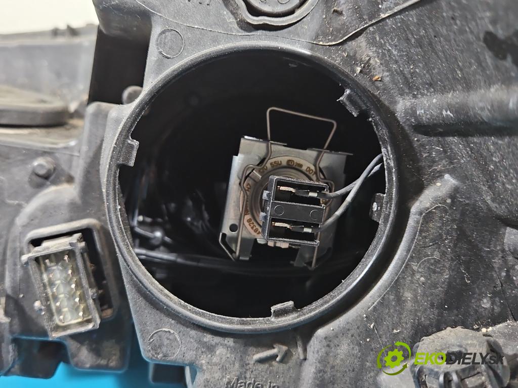 Opel Astra V  2015-2022 1.6 CDTI 110 HP manual 81 kW 1598 cm3 5- Reflektor: pravý 39077801 (Svetlo predné pravé)