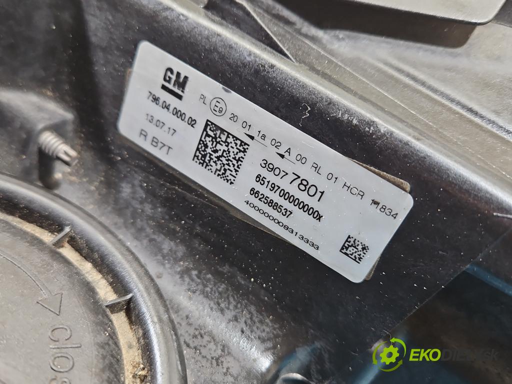 Opel Astra V  2015-2022 1.6 CDTI 110 HP manual 81 kW 1598 cm3 5- Reflektor: pravý 39077801 (Svetlo predné pravé)