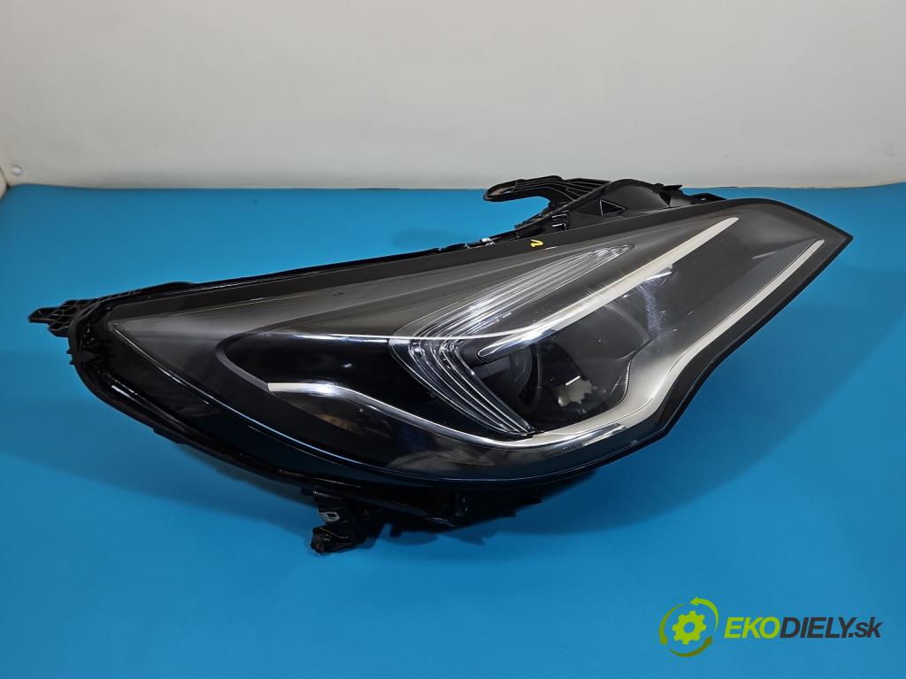 Opel Astra V  2015-2022 1.6 CDTI 110 HP manual 81 kW 1598 cm3 5- Reflektor: pravý 39077801 (Svetlo predné pravé)