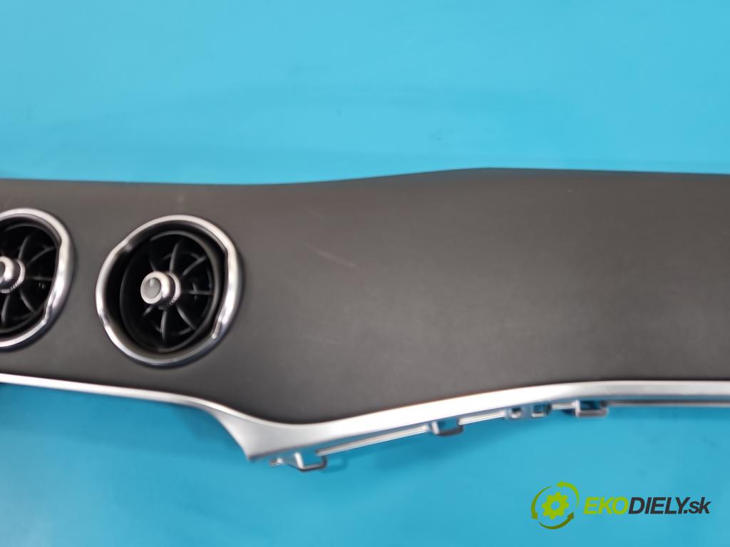 Kia Stinger 2017-2023 2.0 T-GDI: 256KM automatic 188 kW 1998 cm3 5- Mřížka: kúrenia stredová 84767-J5000 (Mriežka kúrenia (fukár))