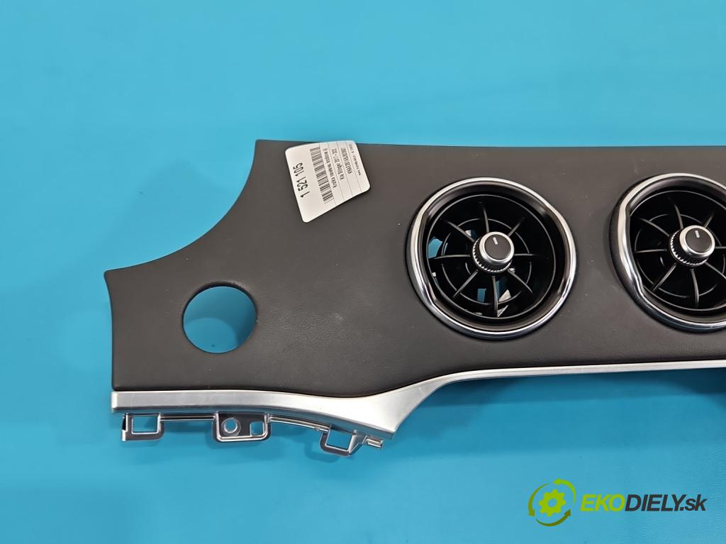 Kia Stinger 2017-2023 2.0 T-GDI: 256KM automatic 188 kW 1998 cm3 5- Mřížka: kúrenia stredová 84767-J5000 (Mriežka kúrenia (fukár))