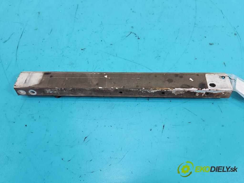 Mercedes A W176 2012-2018 1.5 CDI 109 hp manual 80 kW 1461 cm3 5- Upevnění: A2466280129