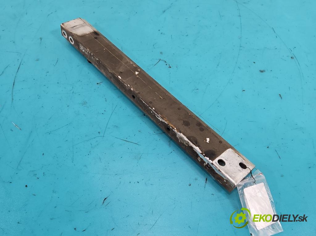 Mercedes A W176 2012-2018 1.5 CDI 109 hp manual 80 kW 1461 cm3 5- Upevnění: A2466280129