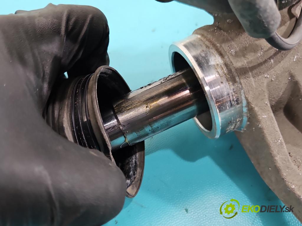 Mercedes A W176 2012-2018 1.5 CDI (607951) 109 HP manual 80 kW 1461 cm3 5- Ozubené kolo: volant 6700003475A