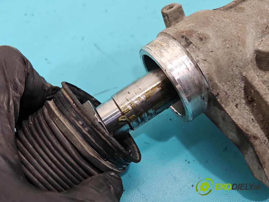 Mercedes A W176 2012-2018 1.5 CDI (607951) 109 HP manual 80 kW 1461 cm3 5- Ozubené kolo: volant 6700003475A