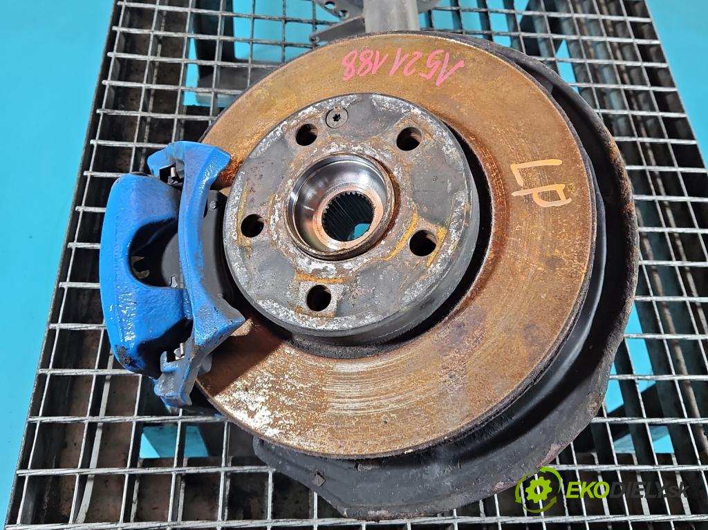 Mercedes A W176 2012-2018 1.5 CDI 109 HP manual 80 kW 1461 cm3 5- náboj ľavé  (Náboj kolesa)