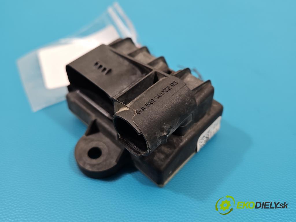 Mercedes A W176 2012-2018 1.5 CDI 109 HP manual 80 kW 1461 cm3 5- Relé: svíčky: zařicích: A6519002203 (Relé)