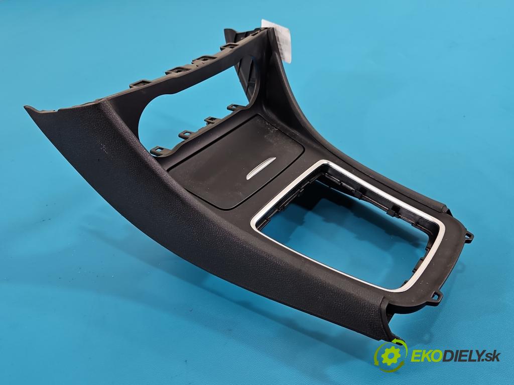 Mercedes A W176 2012-2018 1.5 CDI 109 HP manual 80 kW 1461 cm3 5- kryt plast A1766807100