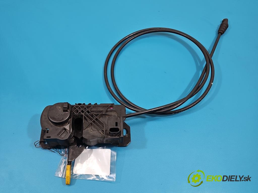 Mercedes A W176 2012-2018 1.5 CDI 109 HP manual 80 kW 1461 cm3 5- zámok kapoty A2468700558