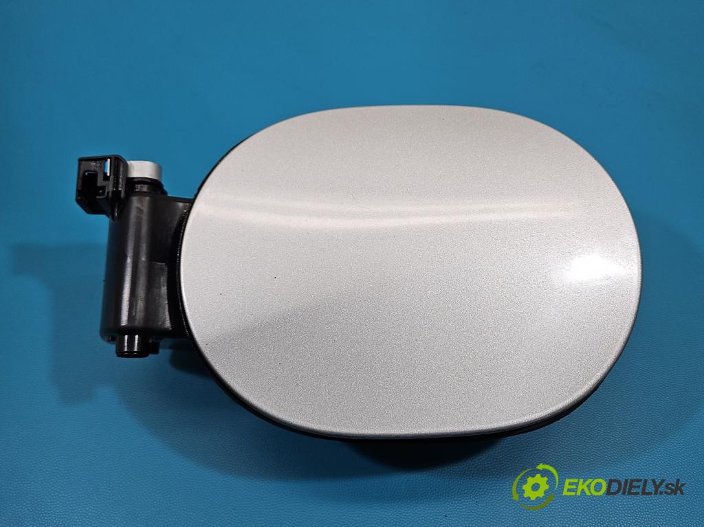 Mercedes A W176 2012-2018 1.5 CDI 607951 109 HP manual 80 kW 1461 cm3 5- Klapka nádrže palivo A1766300067 (Kľučka dverí ostatné)