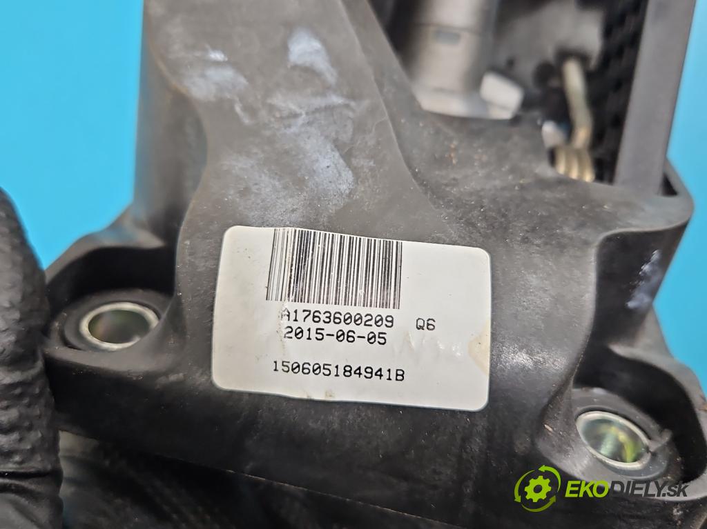 Mercedes A W176 2012-2018 1.5 CDI 109 HP manual 80 kW 1461 cm3 5- Páka: Změny: stupeň,rýchlosť A1763600209 (Rýchlostná páka (kulisa))