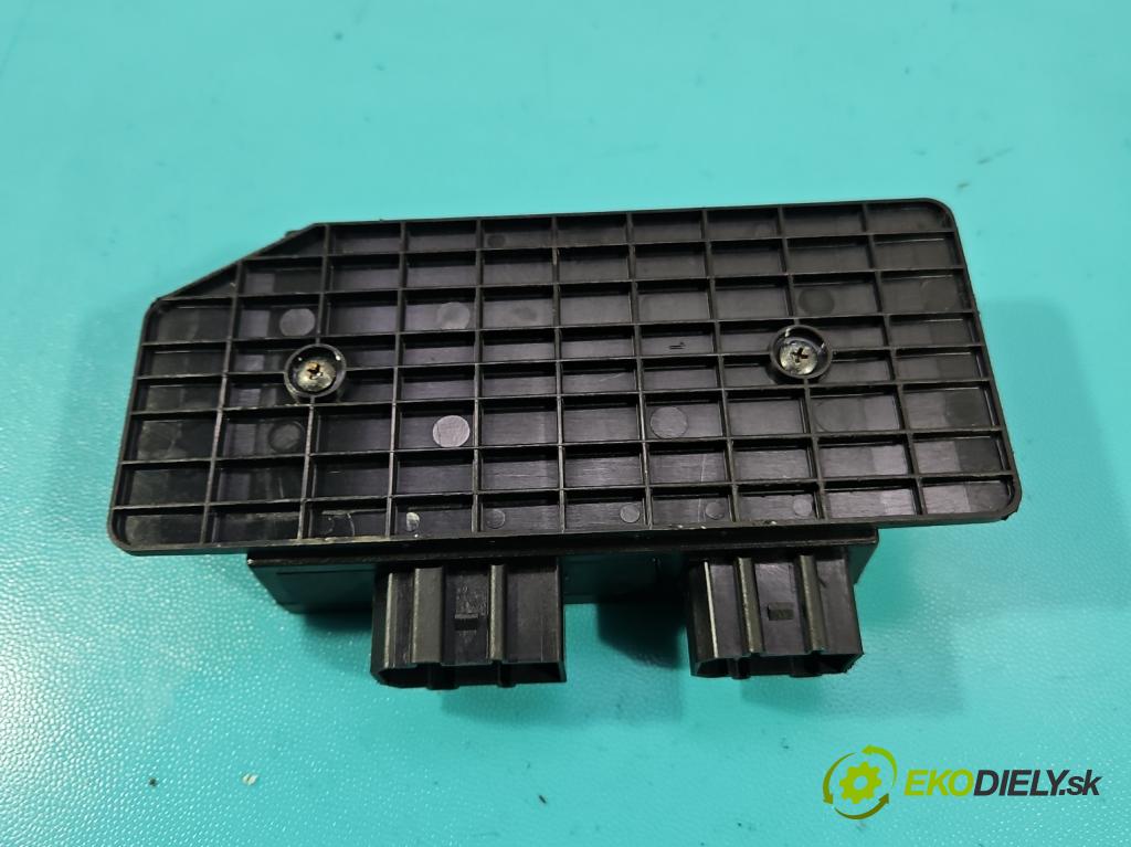 Vw Passat B5 1995-2005 1.9 TDI 90 HP manual 66 kW 1896 cm3 5- riadiaca jednotka komfortu 1J0959799J