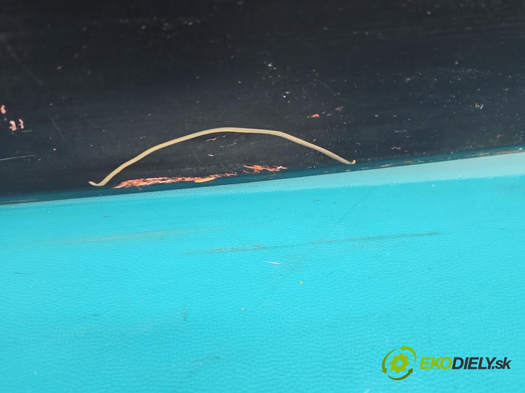 Vw Golf III 1991-1998 1.9 TDI 90 hp manual 66 kW 1896 cm3 5- zadní kufrové dveře  (Zadní kapota (kufr))