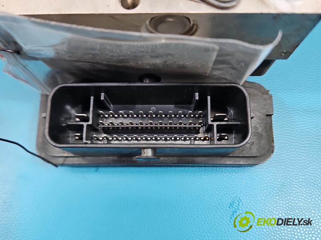 Skoda Fabia III 2014- 2021 1.2 TSI 110 HP manual 81 kW 1197 cm3 5- čerpadlo abs 6C0614517R (Pumpa ABS)