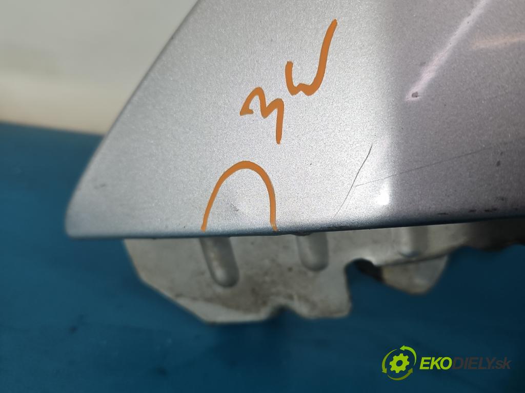 Ford Focus Mk1 1998-2004 1.6 16V 101 HP manual 74 kW 1596 cm3 5- blatník predné ľavý  (Blatník predný ľavý)