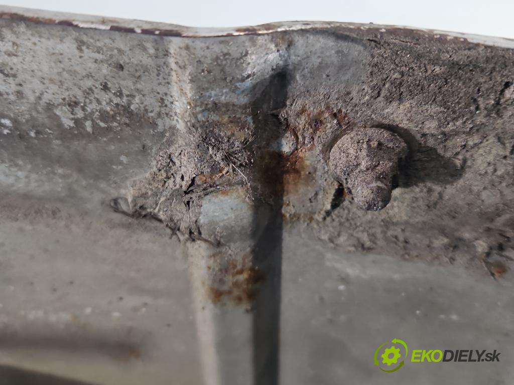 Ford Focus Mk1 1998-2004 1.6 16V 101 HP manual 74 kW 1596 cm3 5- blatník predné ľavý  (Blatník predný ľavý)