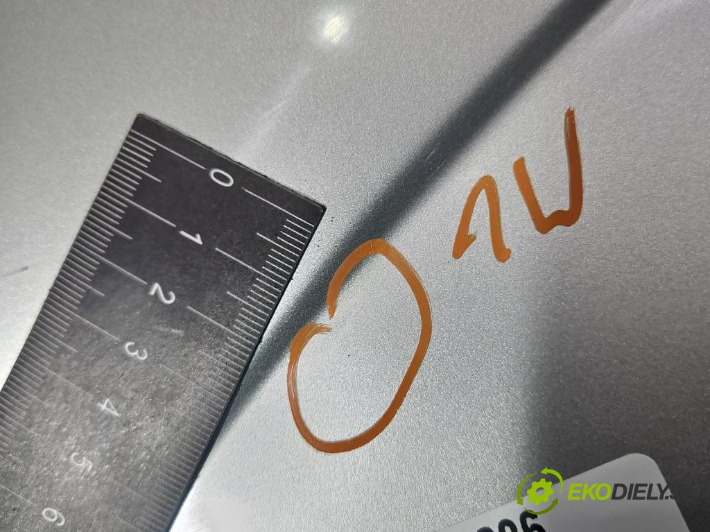 Ford Focus Mk1 1998-2004 1.6 16V 101 HP manual 74 kW 1596 cm3 5- blatník predné ľavý  (Blatník predný ľavý)