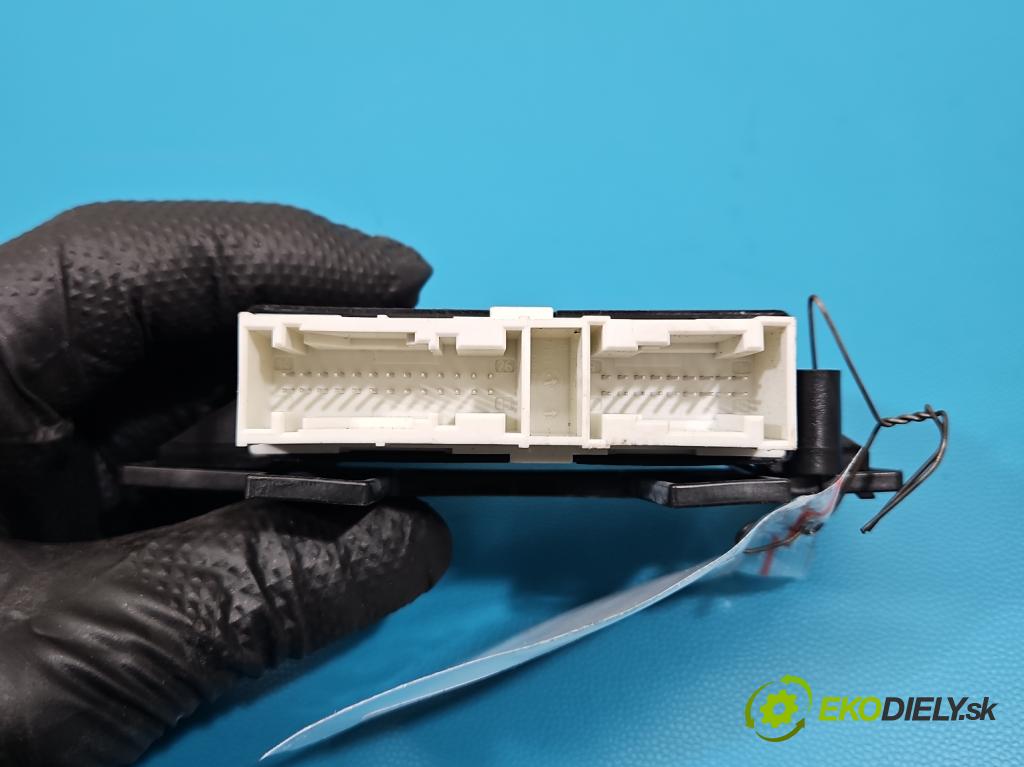 Skoda Fabia III 2014- 2021 1.2 TSI 110 HP manual 81 kW 1197 cm3 5- riadiaca jednotka parkovaní: 5Q0919283F