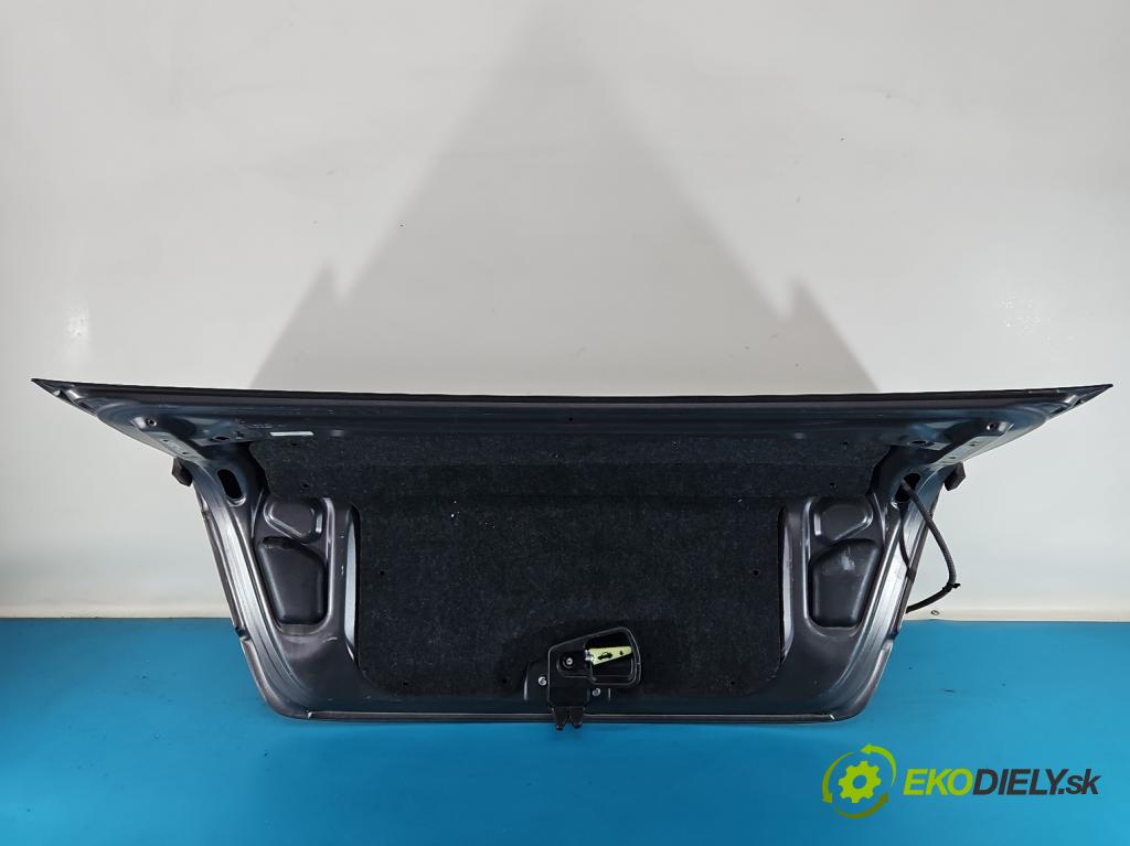 Toyota Corolla E12 2001-2009 1.8 VVTI usa 135 hp manual 99 kW 1794 cm3 4- zadní kufrové dveře  (Zadní kapota (kufr))