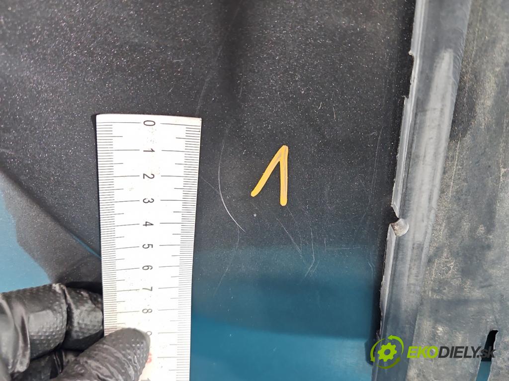 Toyota Corolla E12 2001-2009 1.8 VVTI usa 135 hp manual 99 kW 1794 cm3 4- zadní kufrové dveře  (Zadní kapota (kufr))