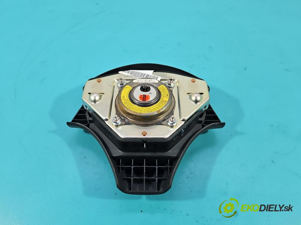 Toyota Corolla E12 2001-2009 1.8 VVTI usa 135 HP manual 99 kW 1794 cm3 4- airbag vzduch: Řidiči:  (Airbag)