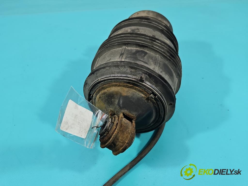 Mercedes E W211 2002-2009 2.2 cdi 136 HP automatic 100 kW 2148 cm3 5- airbag pneumatická 781506