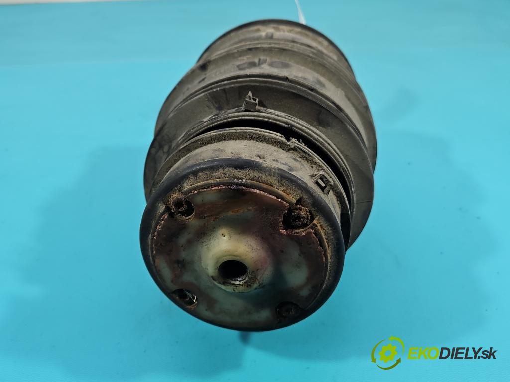 Mercedes E W211 2002-2009 2.2 cdi 136 HP automatic 100 kW 2148 cm3 5- airbag pneumatická 781506