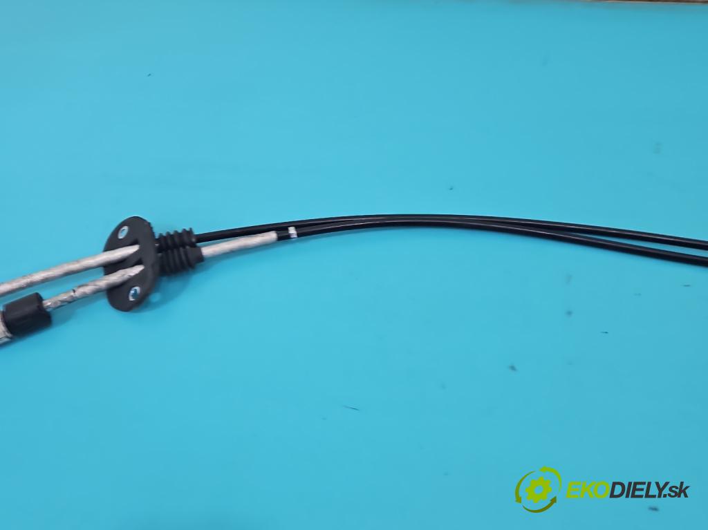 Ford Focus Mk1 1998-2004 1.6 16V 101 HP manual 74 kW 1596 cm3 5- Páka: Změny: stupeň,rýchlosť  (Rýchlostná páka (kulisa))