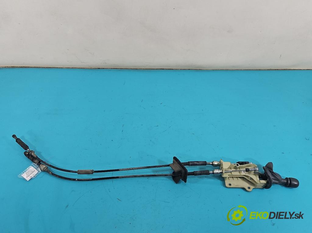 Fiat Panda II 2003-2012 1.1b 54 HP manual 40 kW 1108 cm3 5- Páka: Změny: stupeň,rýchlosť  (Rýchlostná páka (kulisa))