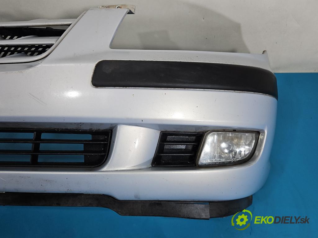 Hyundai Matrix 1.6 16V 103 hp manual 76 kW 1599 cm3 5- nárazník přední  (Klika dveří ostatní)