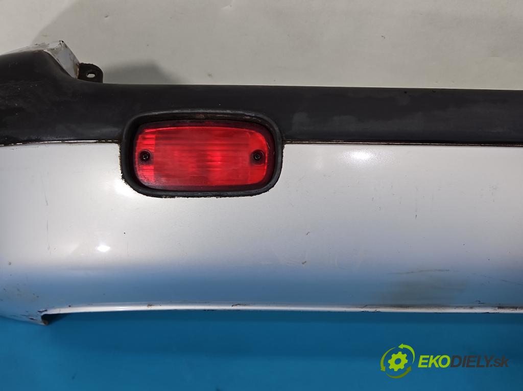 Hyundai Matrix 1.6 16V 103 hp manual 76 kW 1599 cm3 5- nárazník zadní  (Klika dveří ostatní)