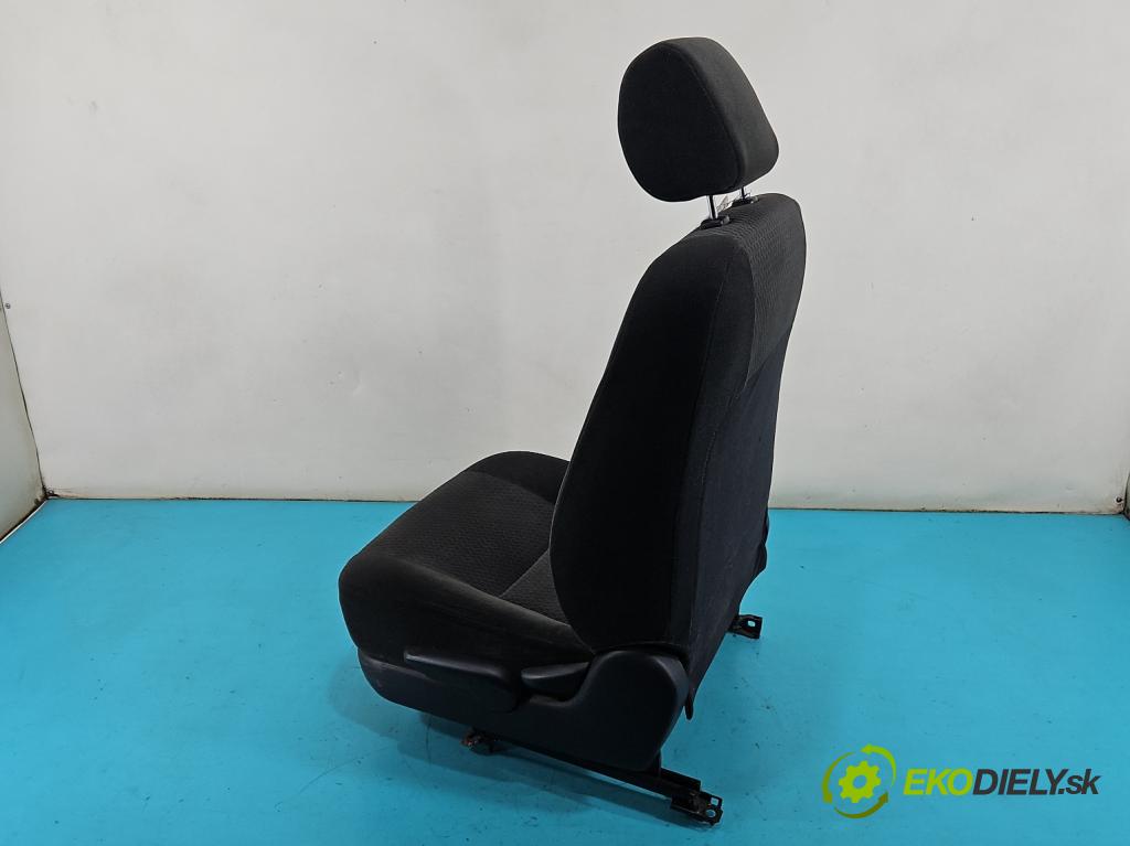 Toyota Corolla E12 2001-2009 1.8 VVTI usa 135 HP manual 99 kW 1794 cm3 4- Sedačka ľavý (Sedadlo)