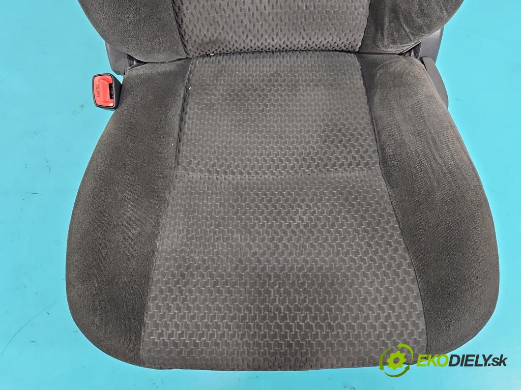 Toyota Corolla E12 2001-2009 1.8 VVTI usa 135 HP manual 99 kW 1794 cm3 4- Sedačka ľavý (Sedadlo)