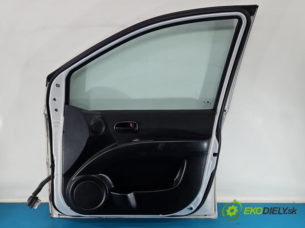 Hyundai Matrix 1.6 16V 103 HP manual 76 kW 1599 cm3 5- dvere predné pravé  (Kľučka dverí ostatné)