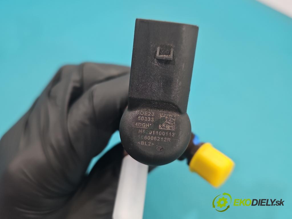 Mercedes A W176 2012-2018 1.5 CDI 109 HP manual 80 kW 1461 cm3 5- vstrek 166006212R (Vstrekovač paliva)